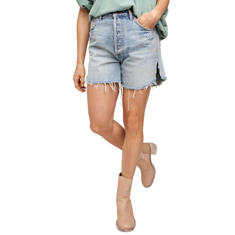 NWT Free People Baggy Tomboy Denim Shorts Medium Wash 28 Side Slit